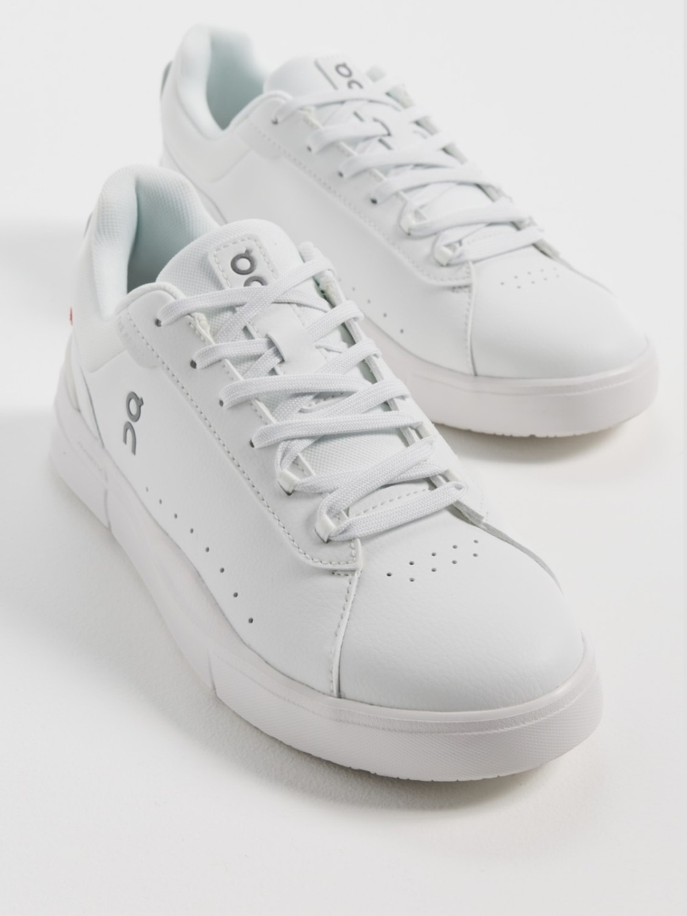 On Clounds Women’s The Roger Advantage Tennis Shoes – Sz 11
